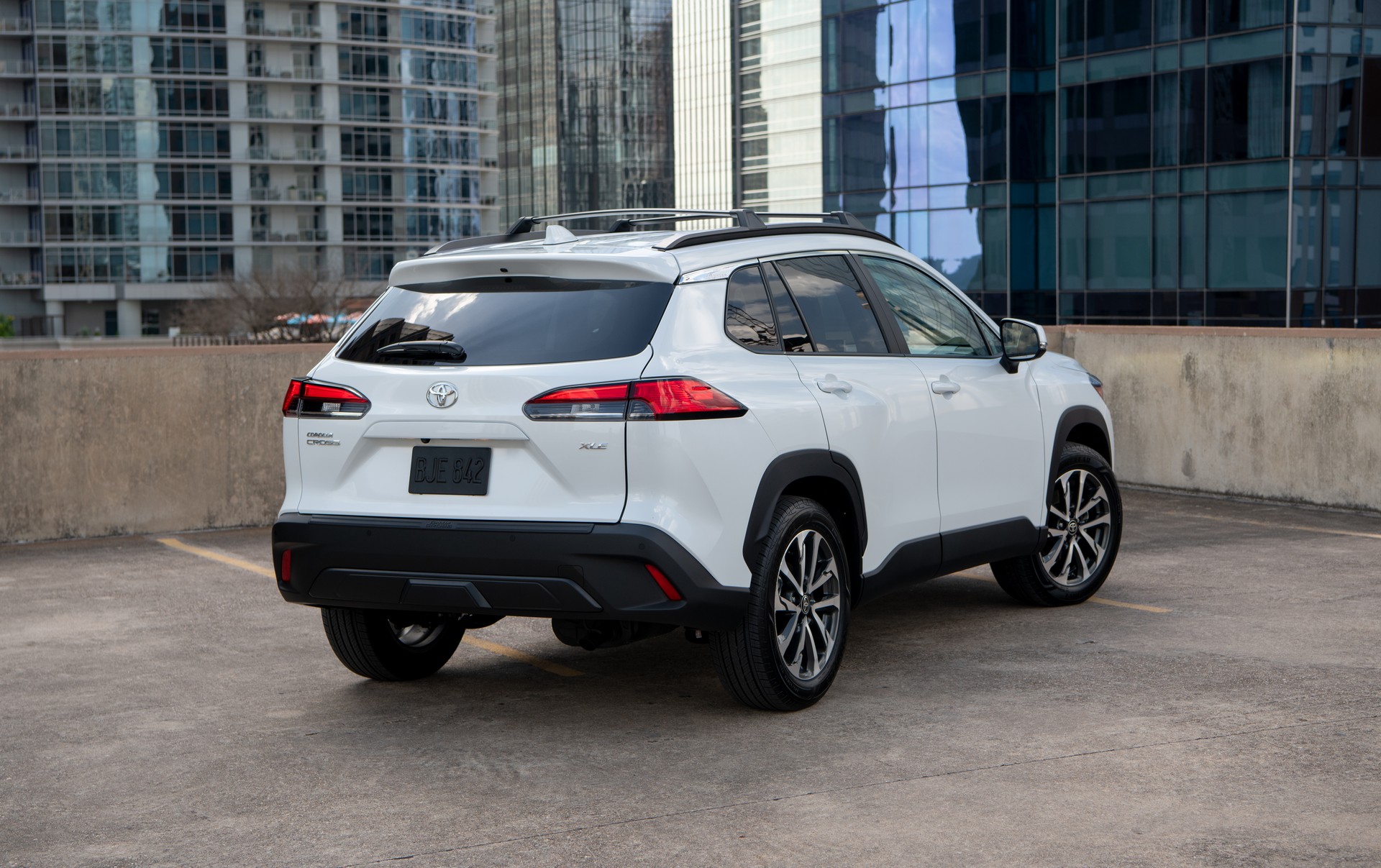 Cận cảnh Toyota Corolla Cross 2022 tại đại lý nhiều trang bị khác biệt #9 Cận cảnh Toyota Corolla Cross 2022 tại đại lý nhiều trang bị khác biệt